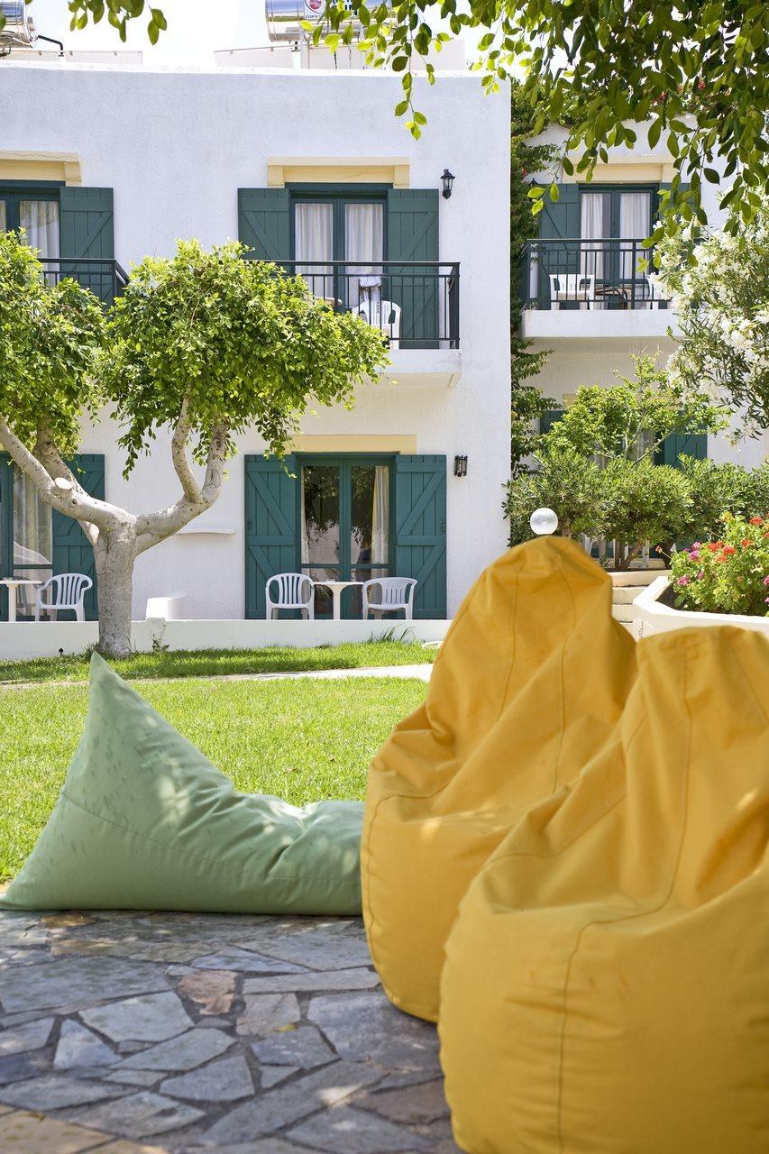 Hotel Chrissi Amoudia 4*