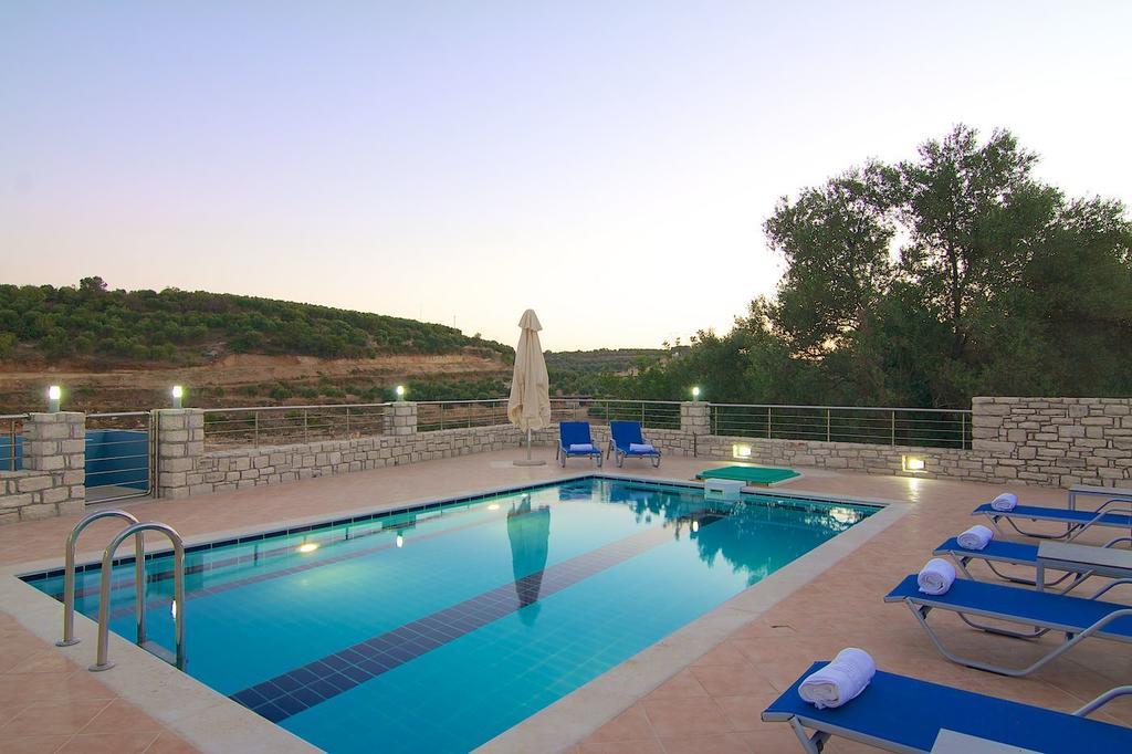 Barbounis Village