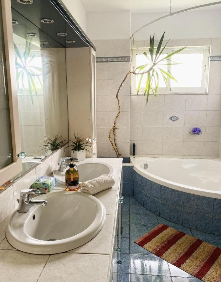 Hostel Saint George Karteros