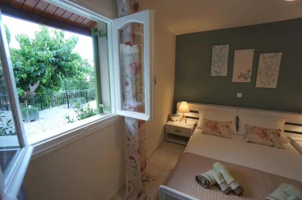 Holiday home My Home, 2 Bedroom House With Bbq And Garden