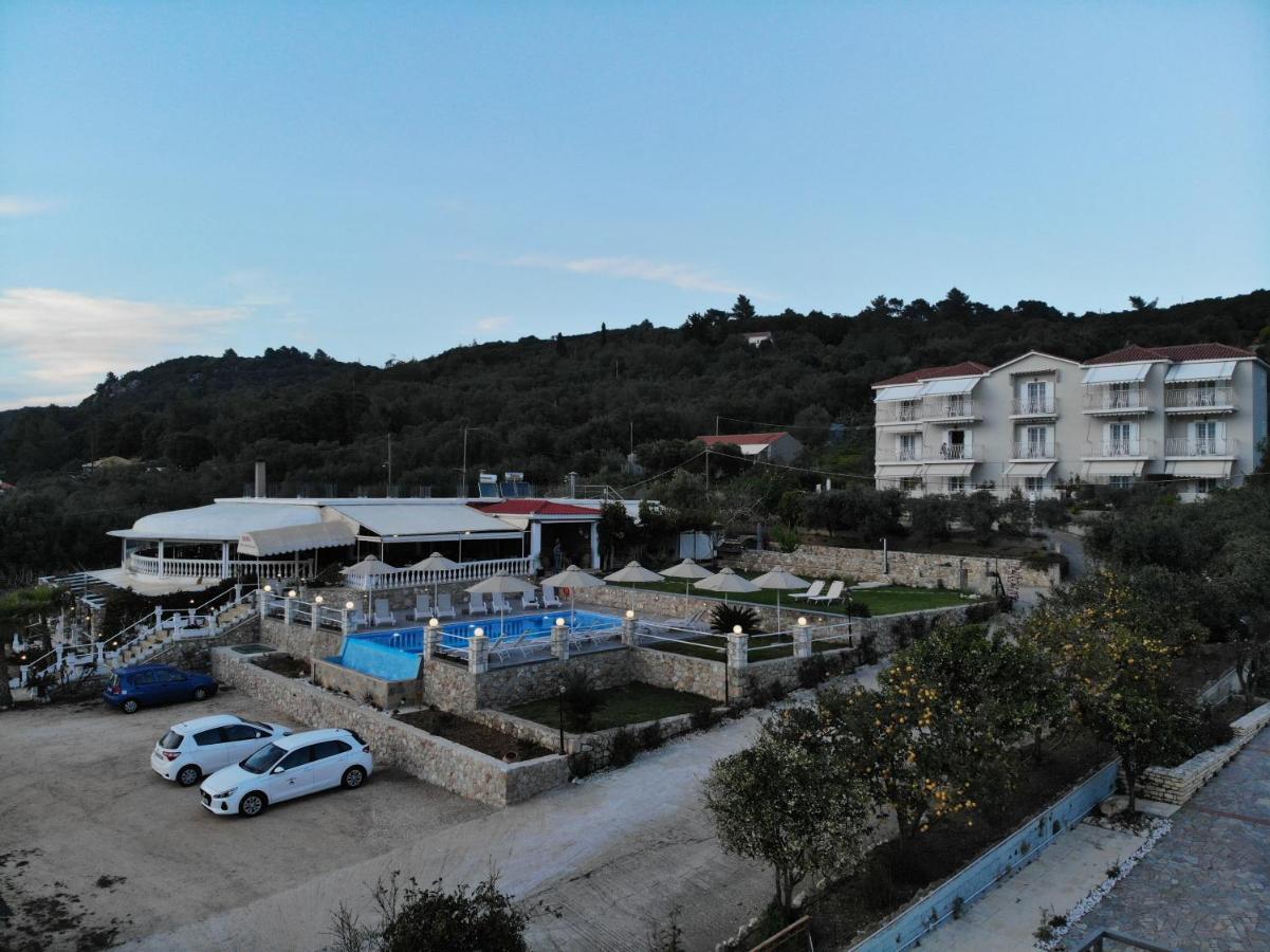 Aparthotel Oskars & 3*