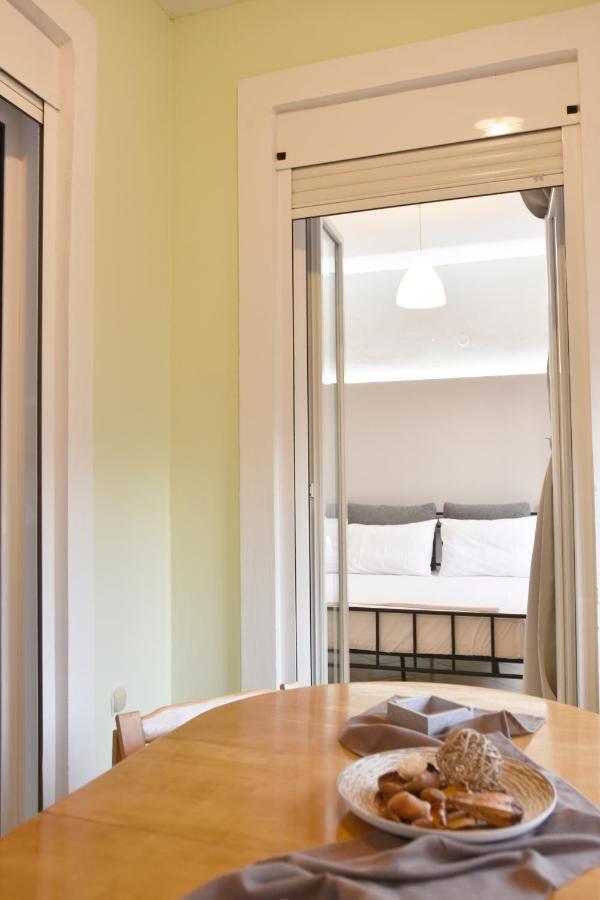 Apartment 2 *