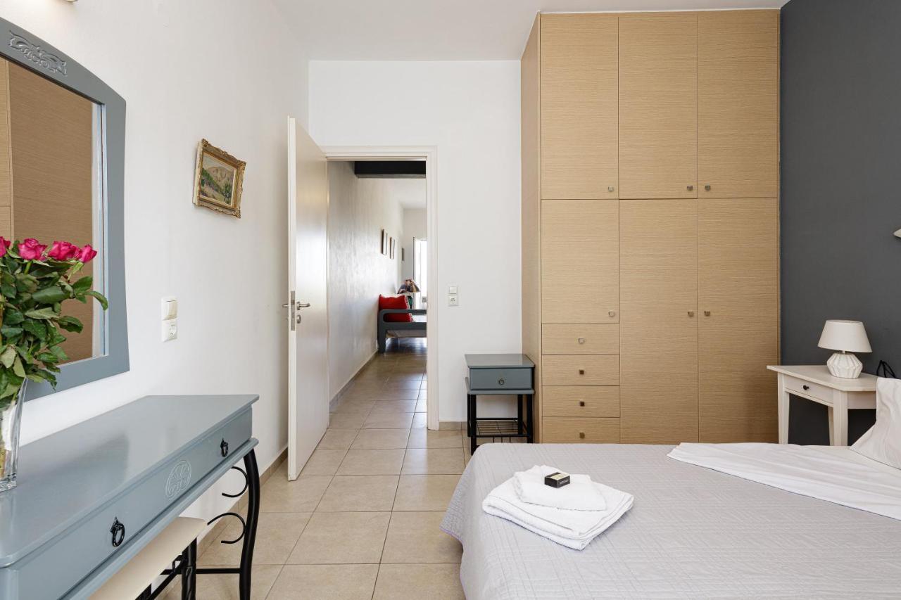 Apartment Yiannis *