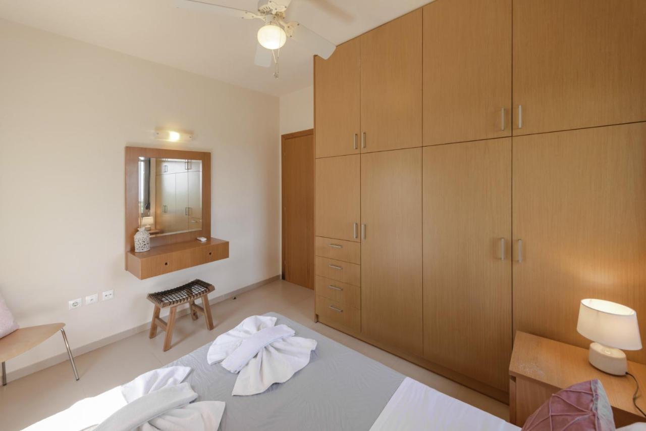 Villa Serenity - With Private Heated Pool *