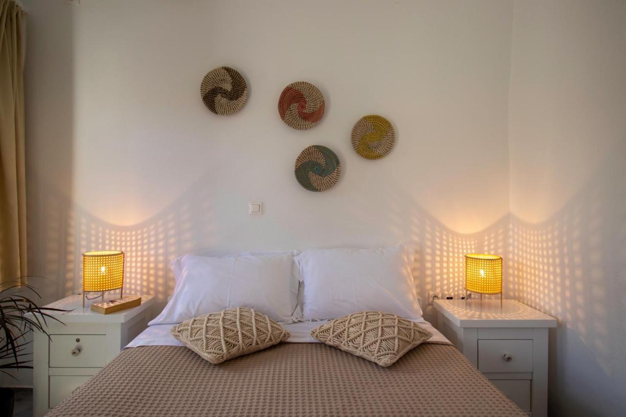 Platsa's House * Aperathos