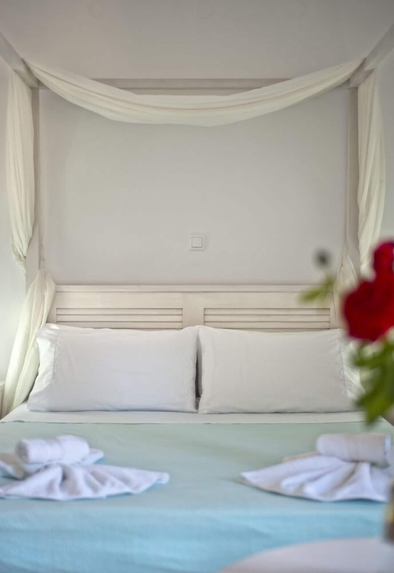 Kerkis Bay Hotel 3*