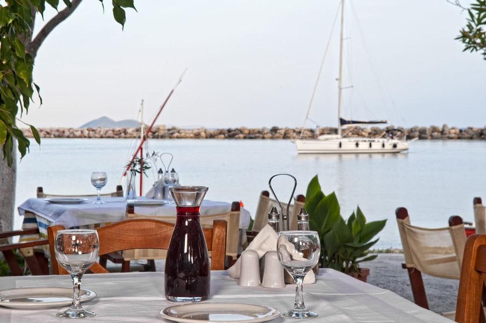 Kerkis Bay Hotel 3*