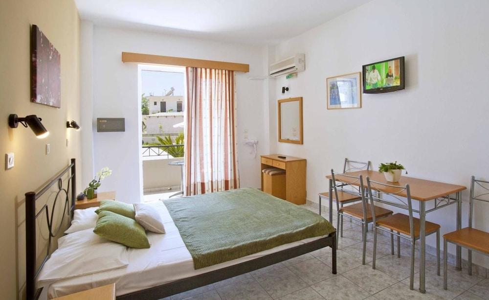 Dias & Aparthotel