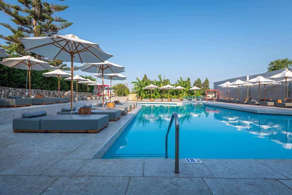 Diamond Boutique Hotel 4*