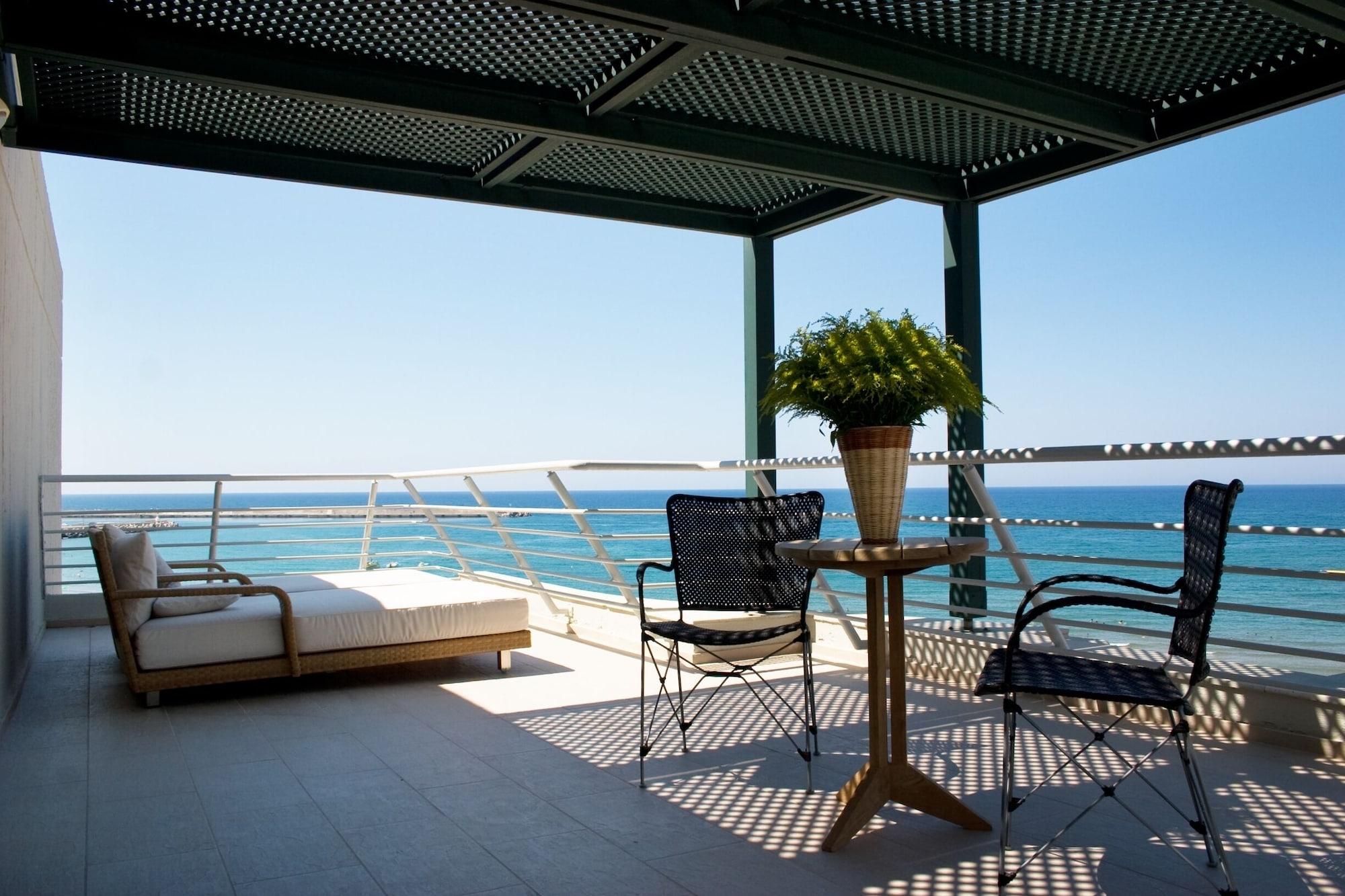 Aquila Porto Hotel