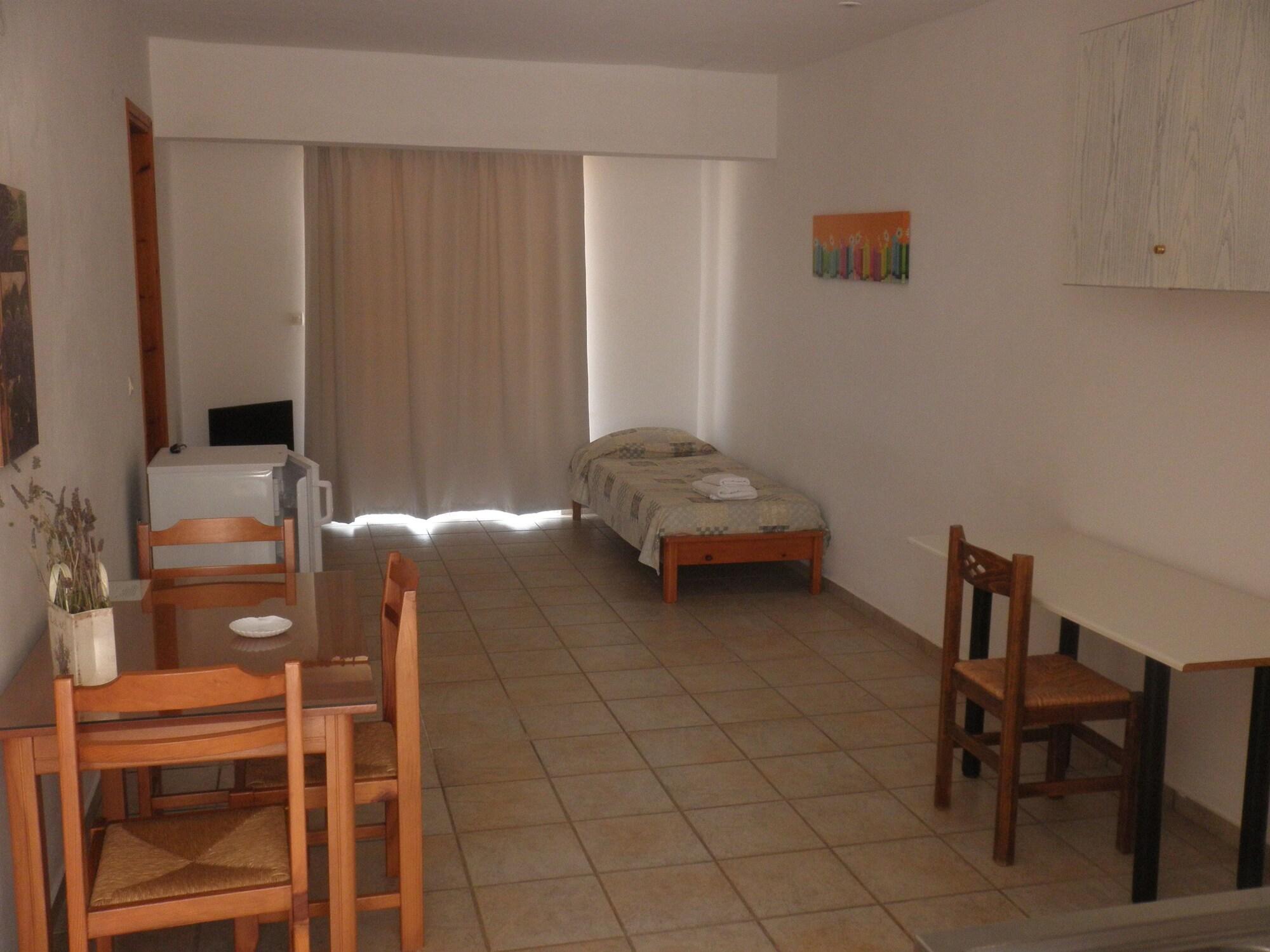 Anthemis Aparthotel 2*
