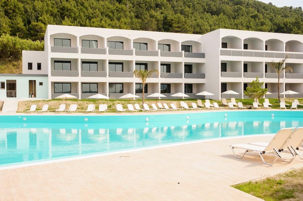 Hotel Evita Resort Hotel 4*