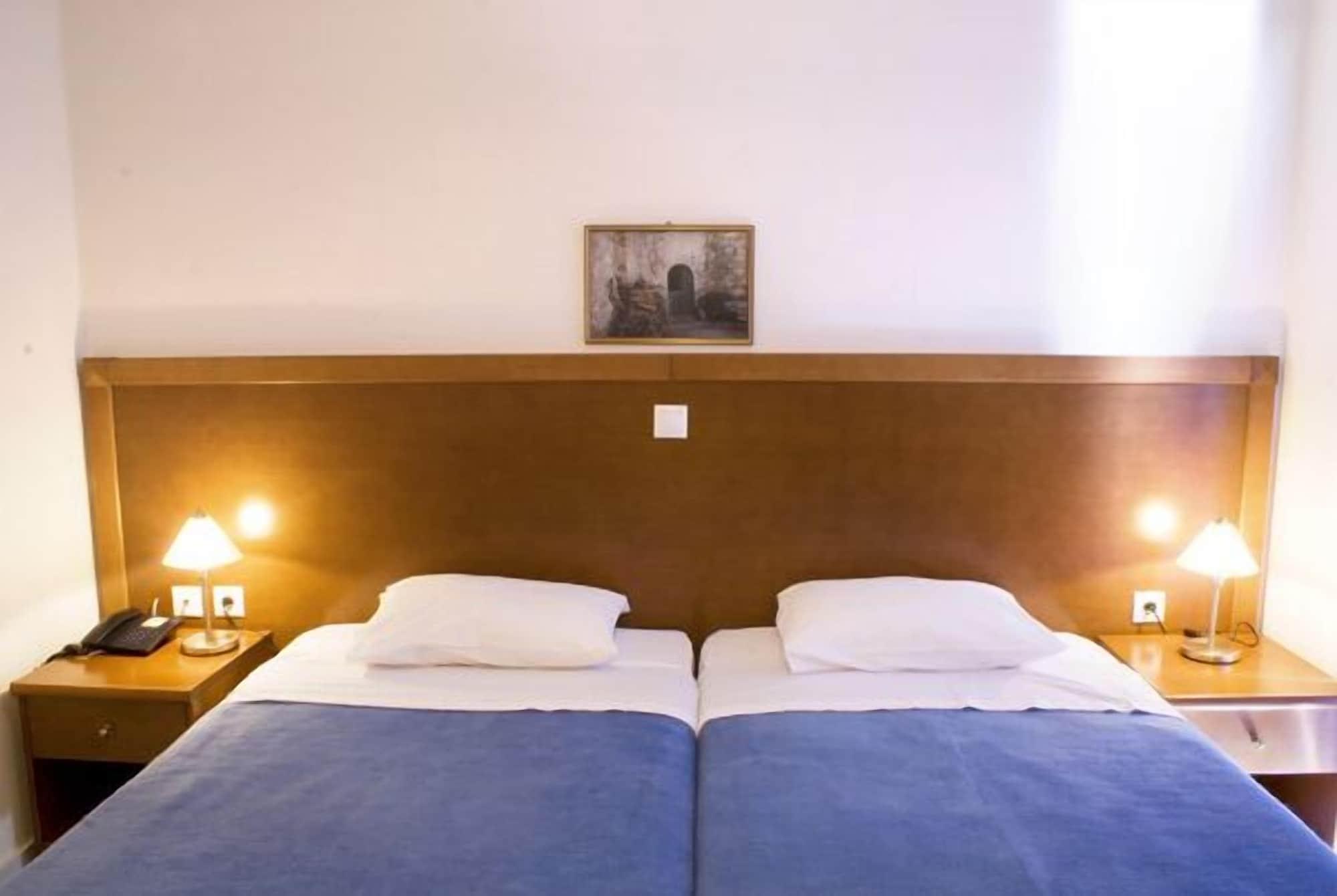 Hotel Hiona