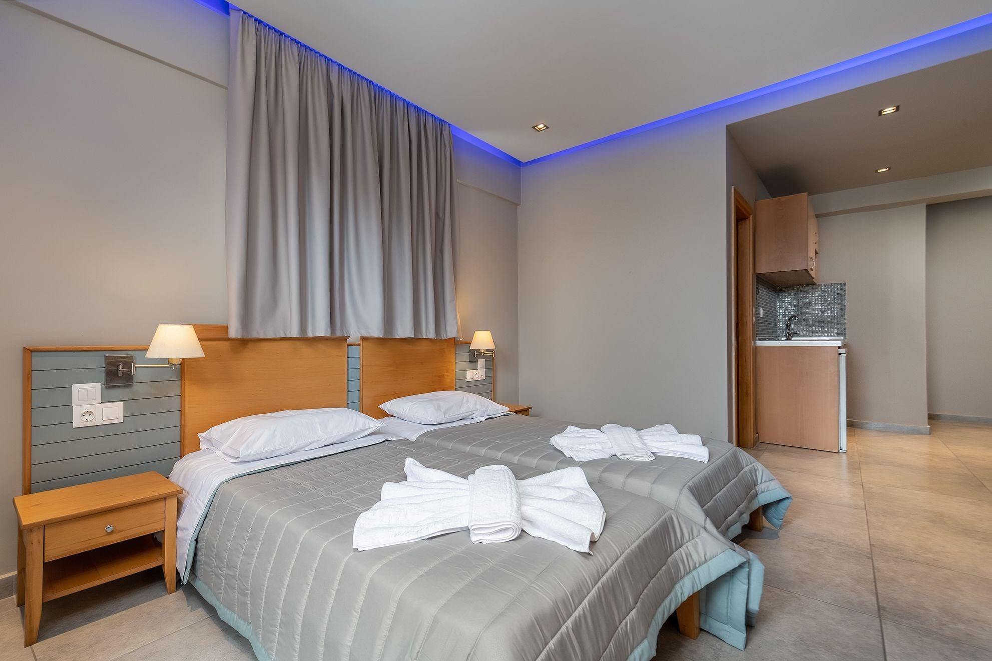 Aparthotel Argiri &