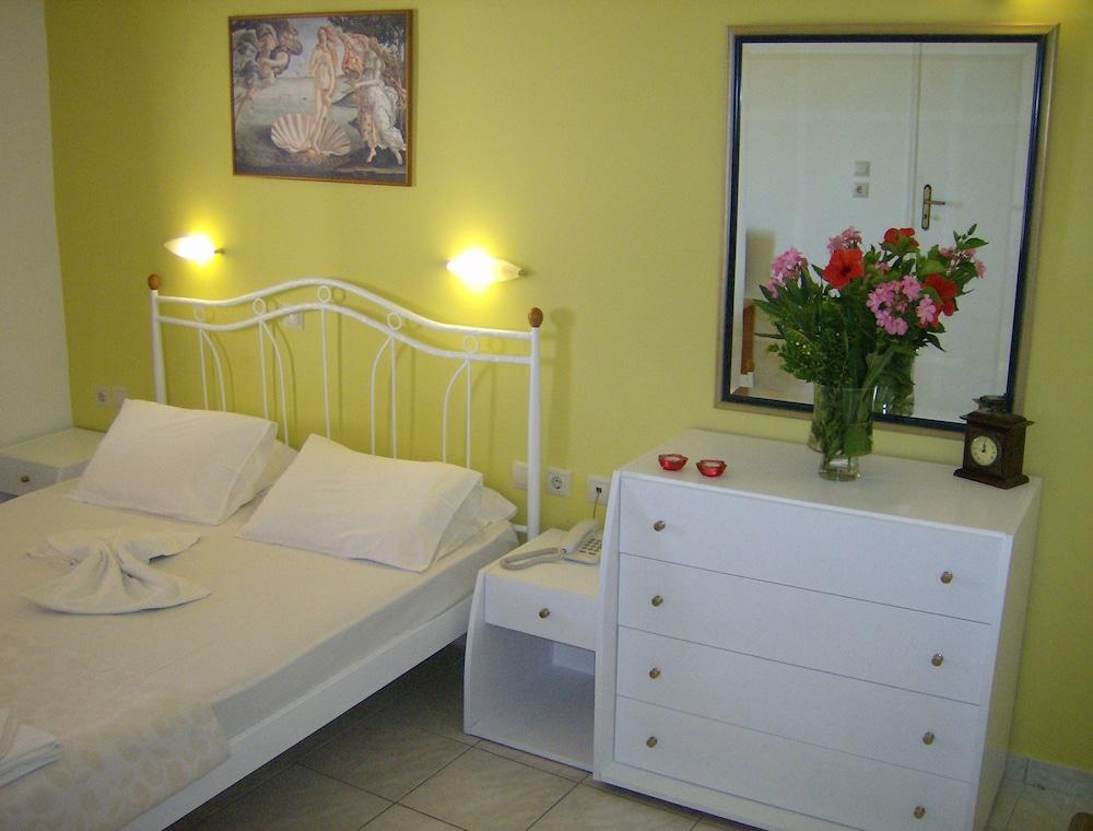 Creta Apartment *