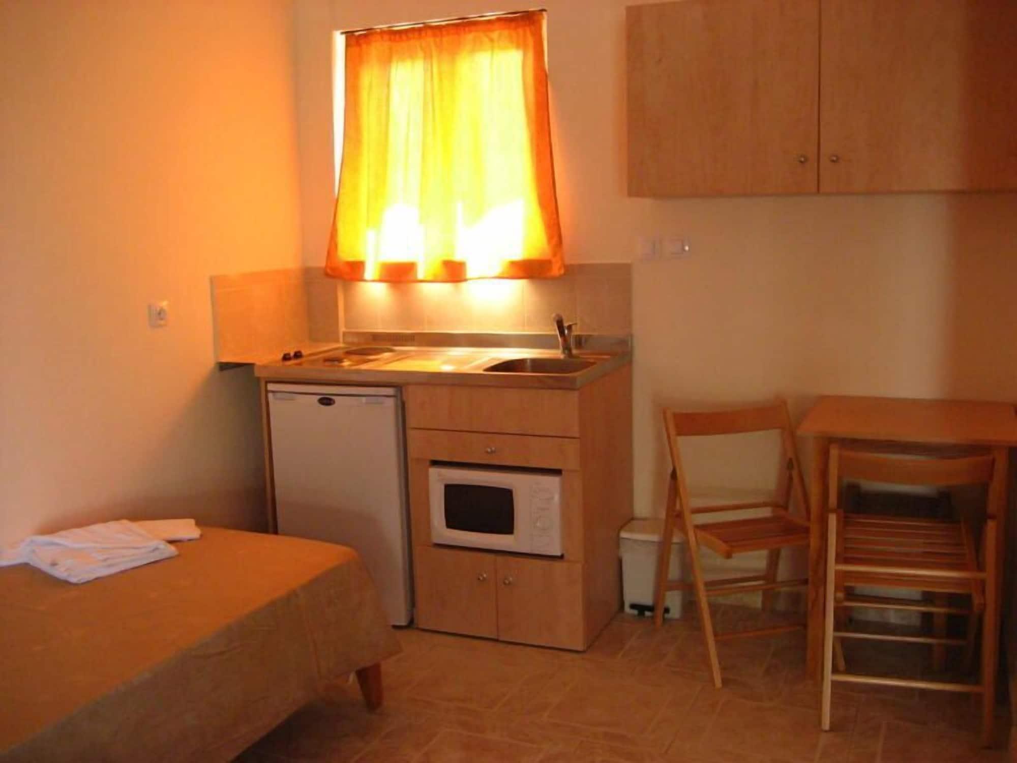 Baladinos Aparthotel Gerani (Chania)