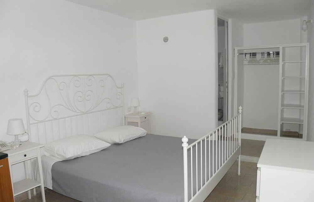 Anastasios Sevasti Hotel 3*
