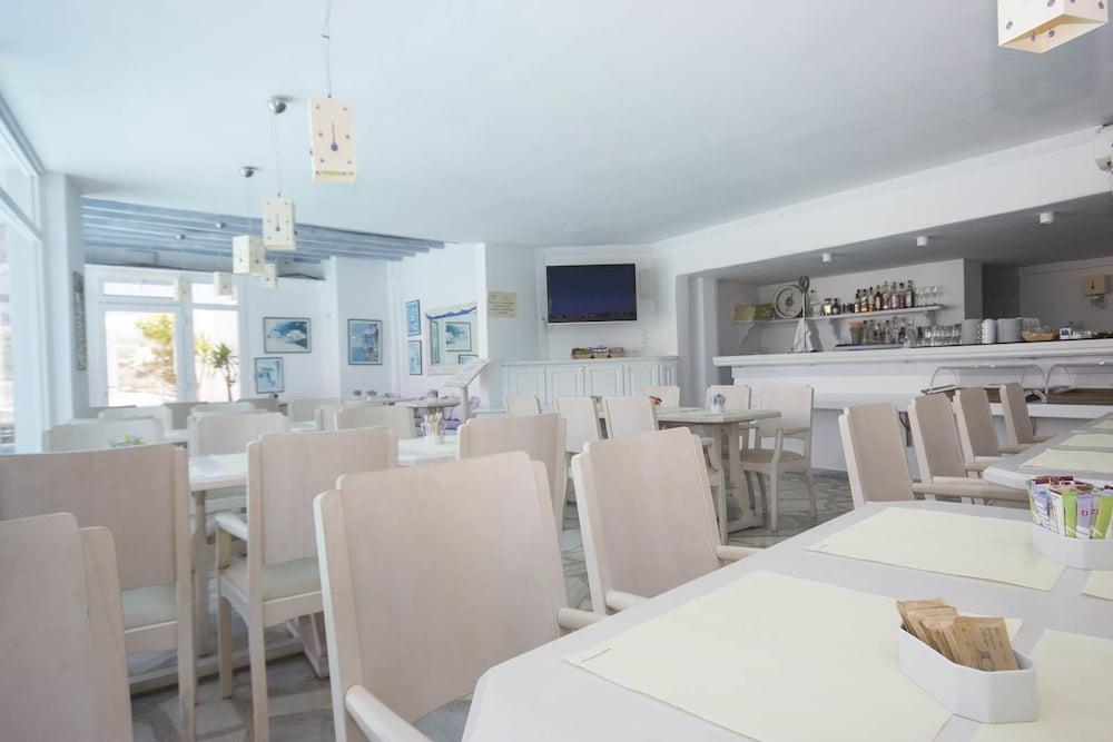 Anastasios Sevasti Hotel 3*