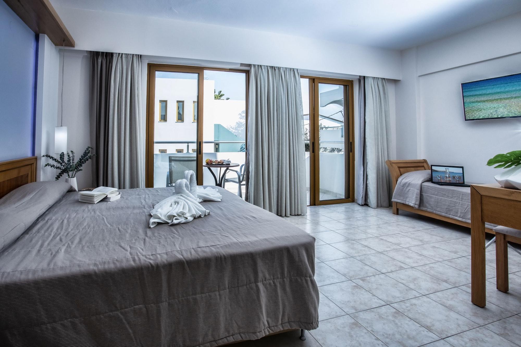 Mary & Mary Royal Aparthotel 3*