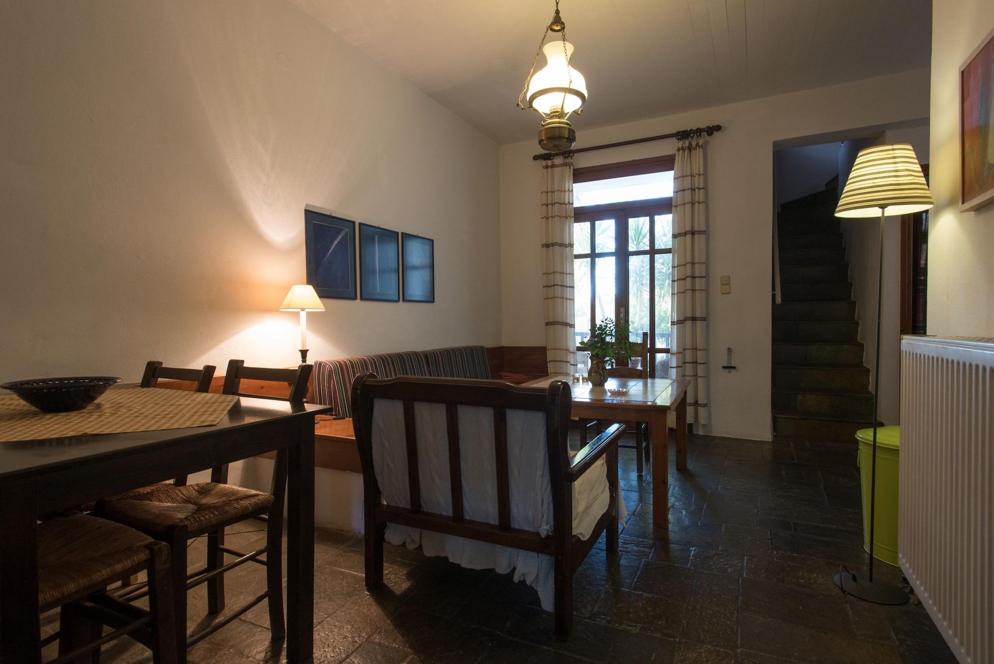 Apartment Proimos Maisonettes