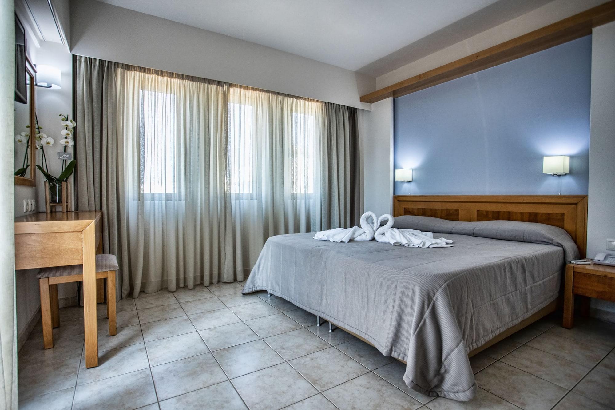 Mary & Mary Royal Aparthotel