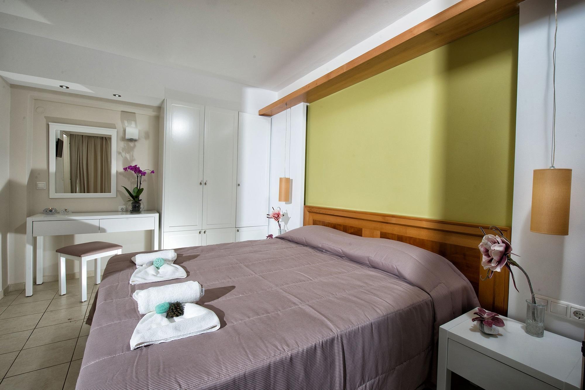 Mary & Mary Royal Aparthotel