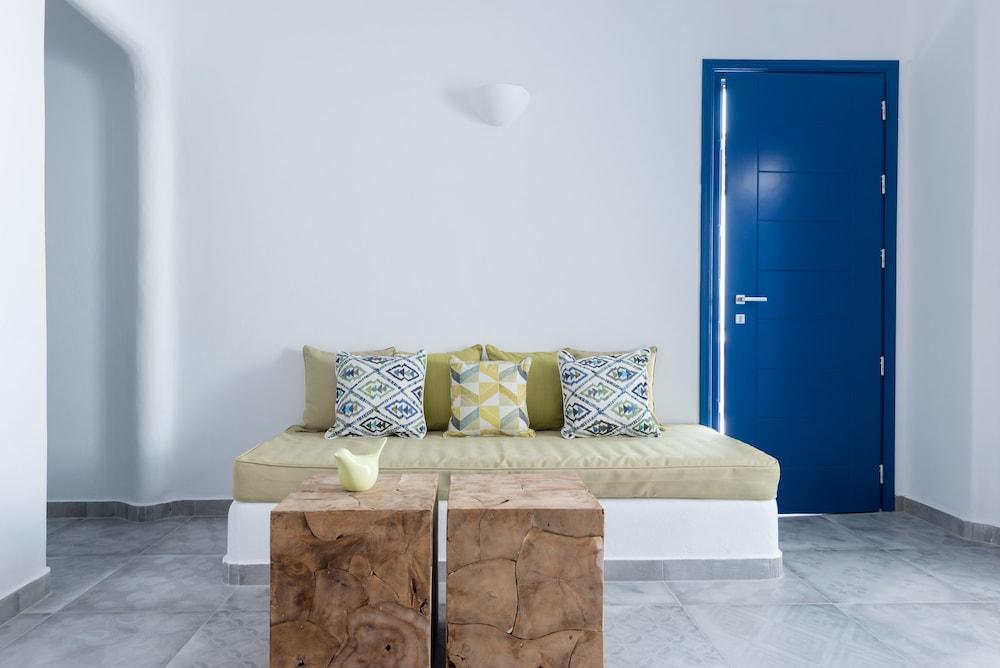 Apartment Anemomilos Oia (Santorini)
