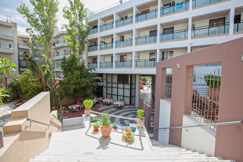 Santa Marina Unique Hotel Agios Nikolaos (Crete)