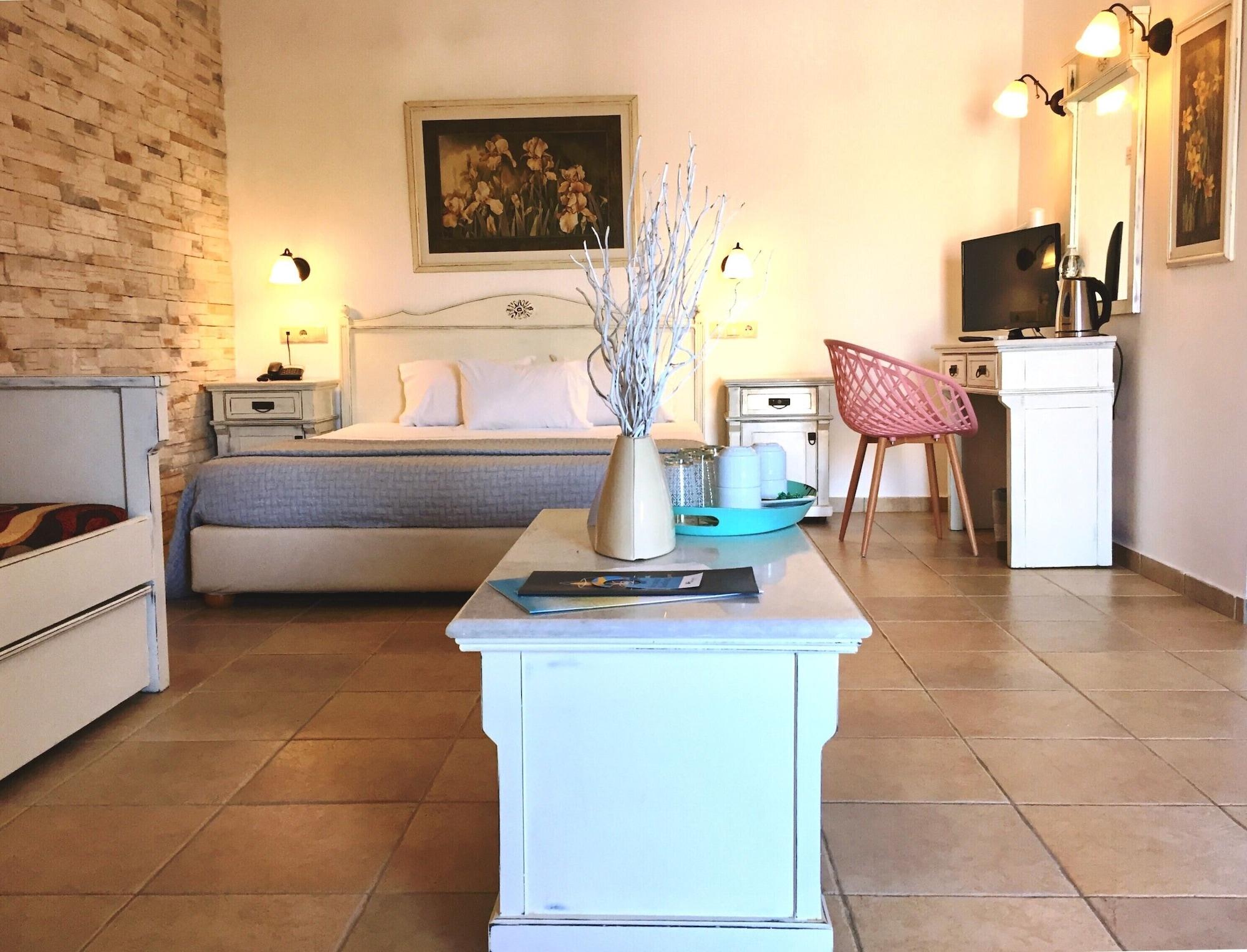 Plaza Hotel Plaka (Naxos)
