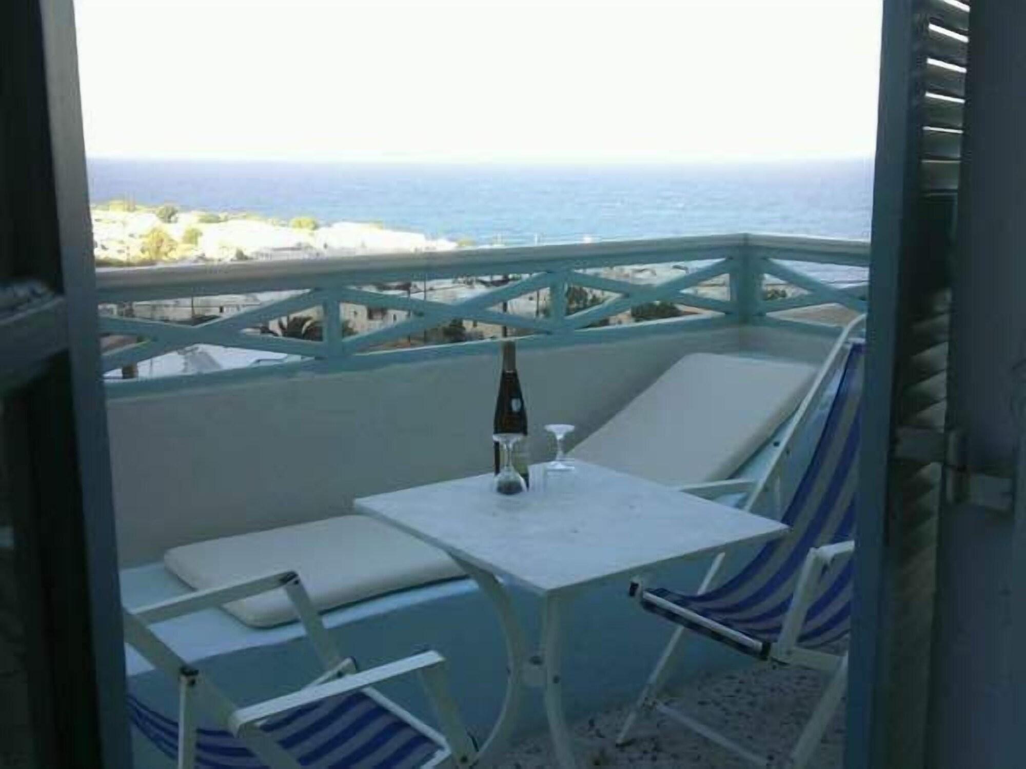 Aparthotel Anneta Kamari (Santorini)