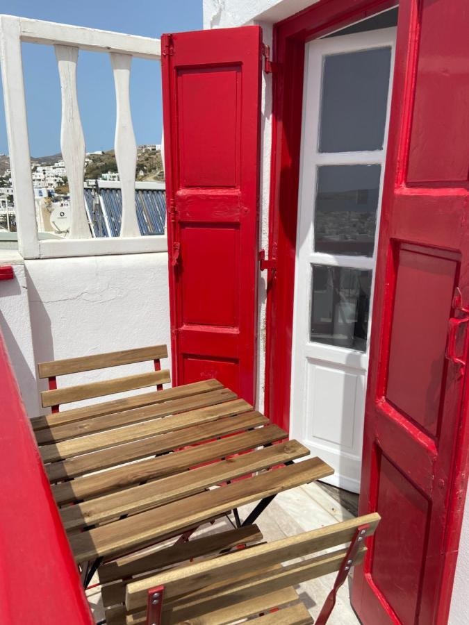 Elenitas Town House With Balcony And Sea View Apartment
