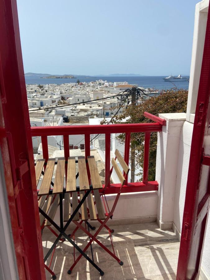 Elenitas Town House With Balcony And Sea View Apartment