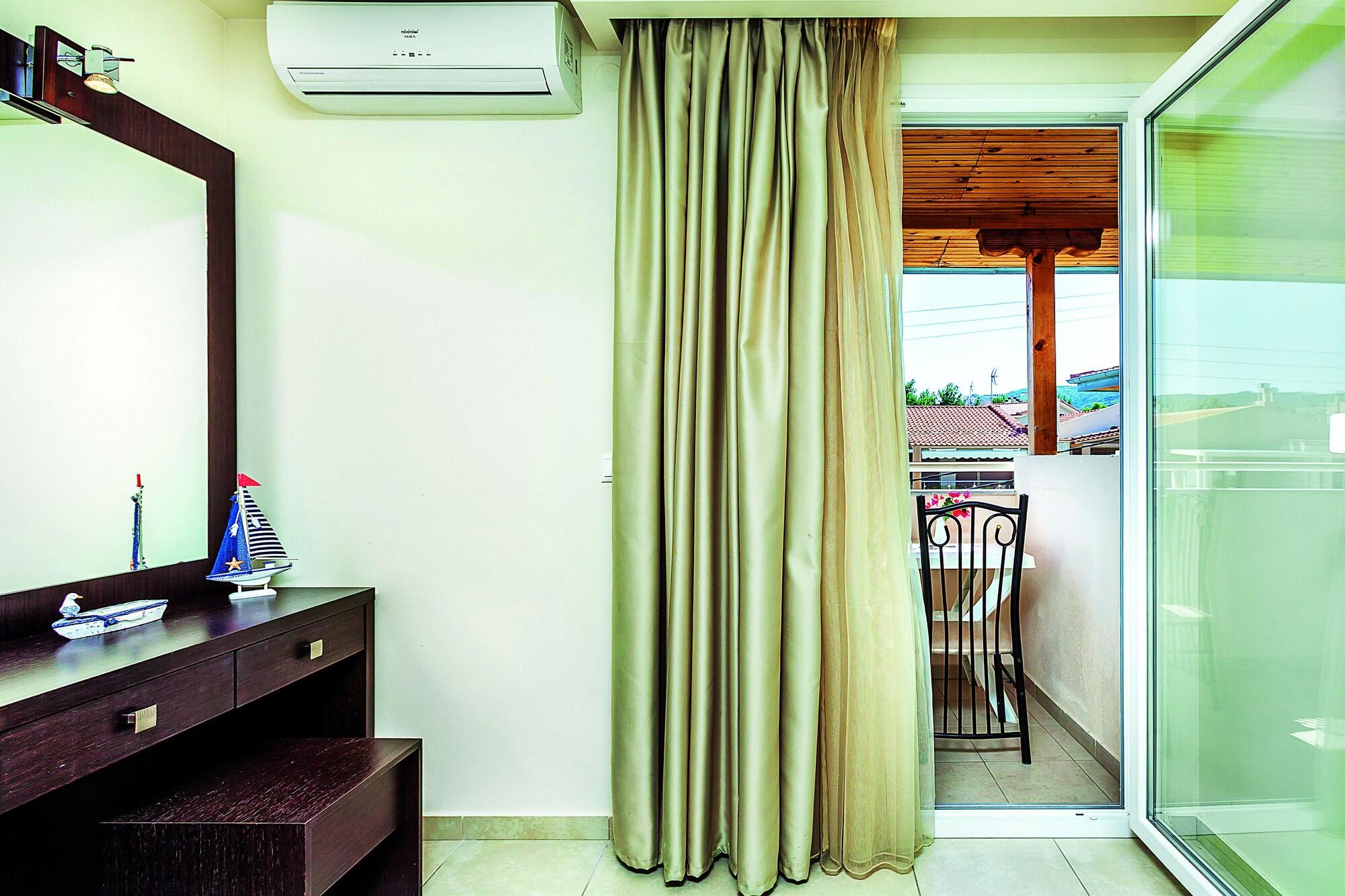 Elinotel Polis Hotel 3*