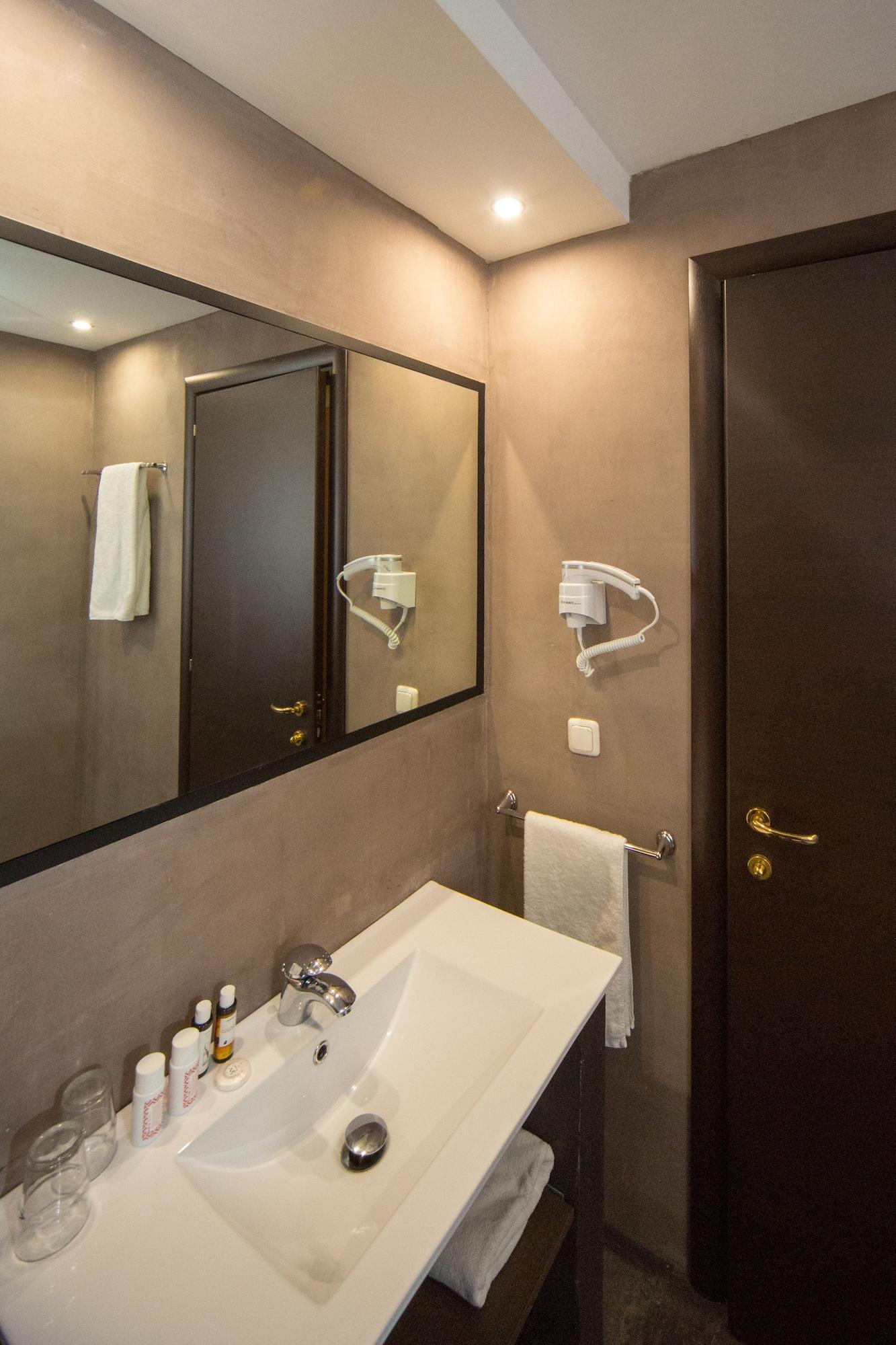 Athina Airport Hotel 3*
