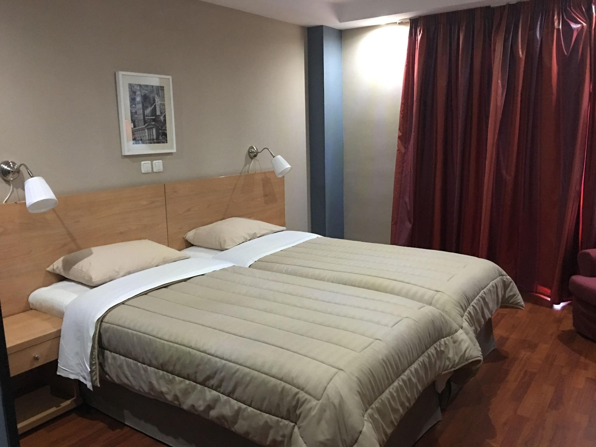 Athina Airport 3* Thermi