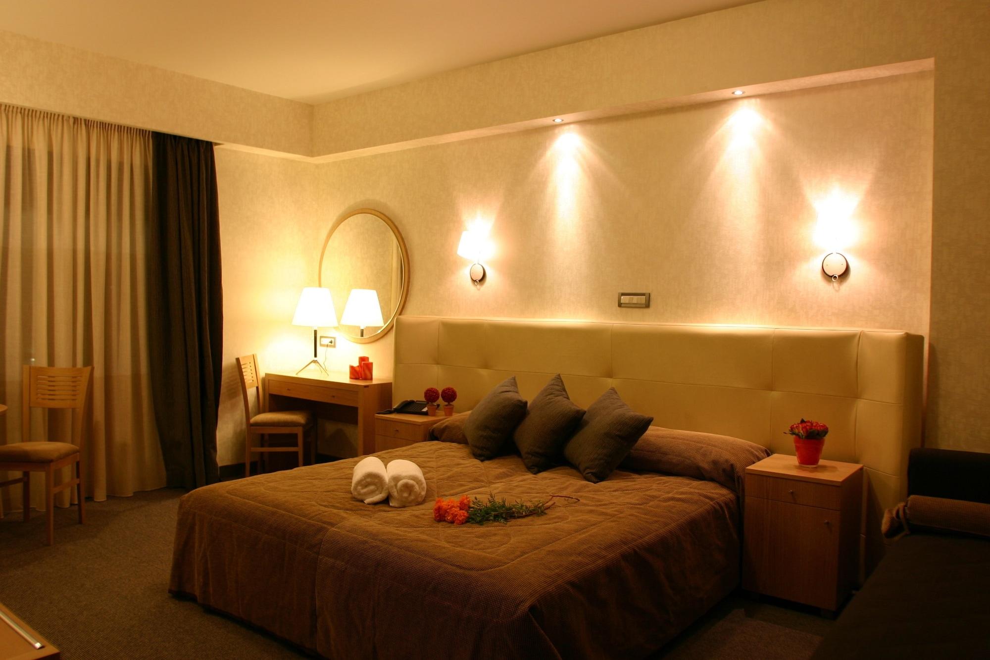 Alexandros Boutique Hotel 3*