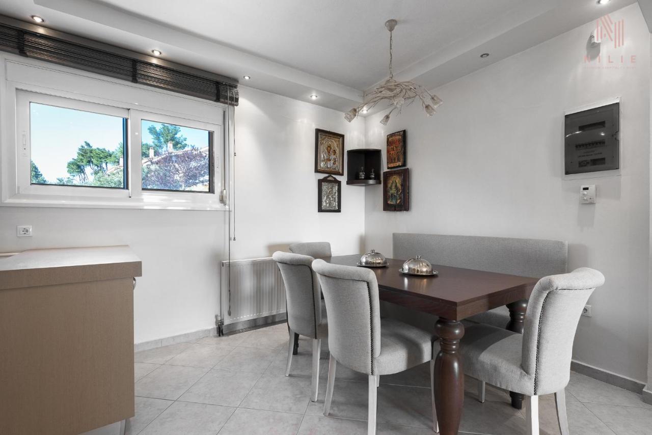 Breathtaking Villa, Nilie Hospitality Mgmt Apartment