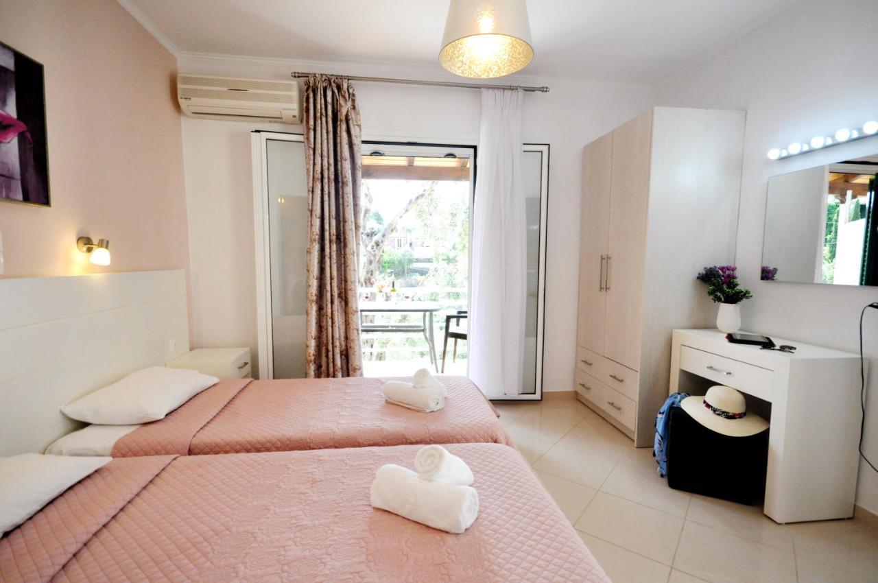 Dolphin Apartment Paleokastritsa
