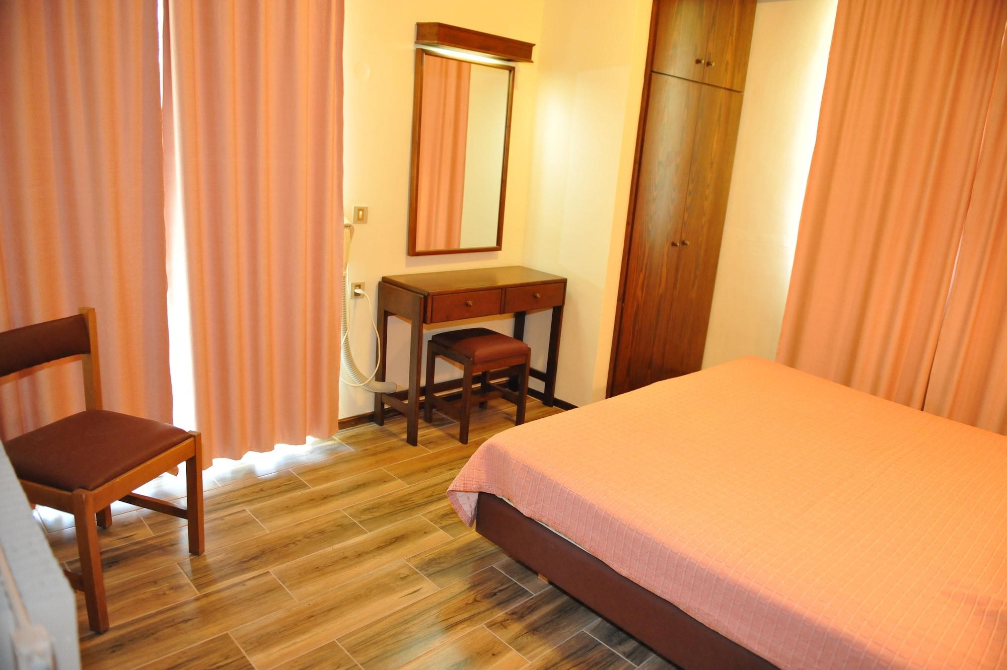 Niki Aparthotel Ialysos (Rhodes)