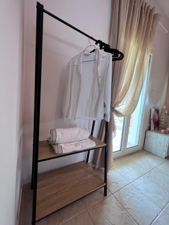 E L Urban Villa. * Epanomi