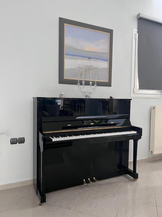 E L Urban Villa.