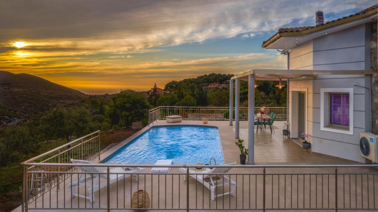 Guesto With Private Pool Villa