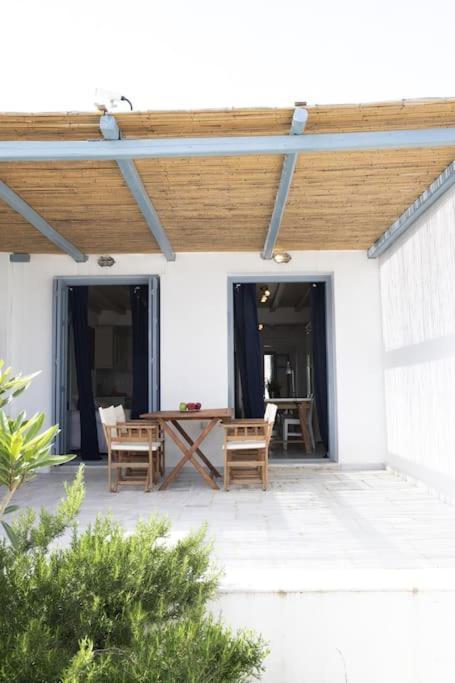 Beachfront 2br - Free Parking Apartment