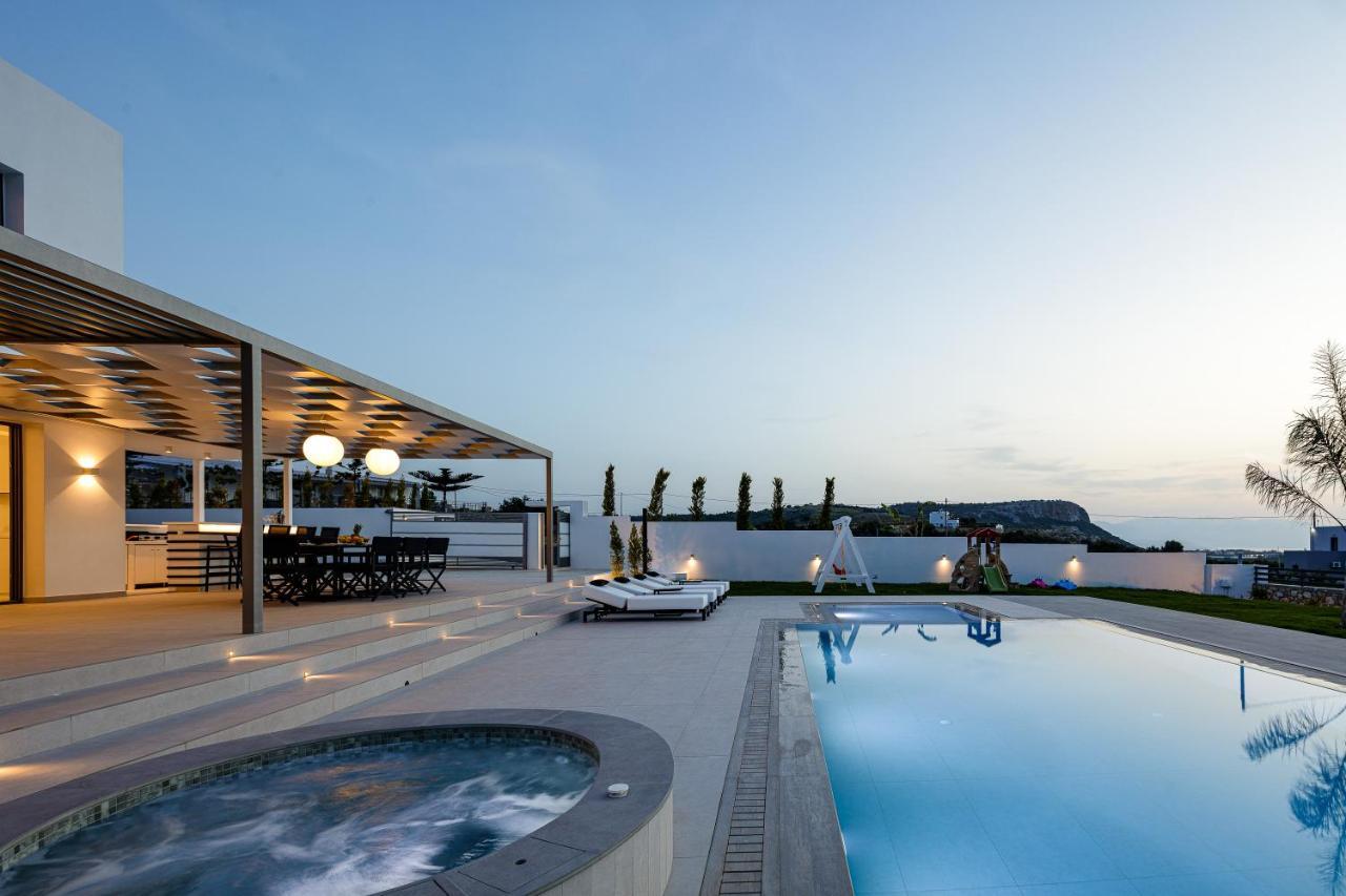 Villa Alma Villa, 2000m2 Luxury Living, By Thinkvilla *