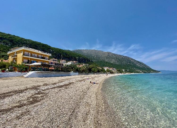 Riviera Hotel Hotel
