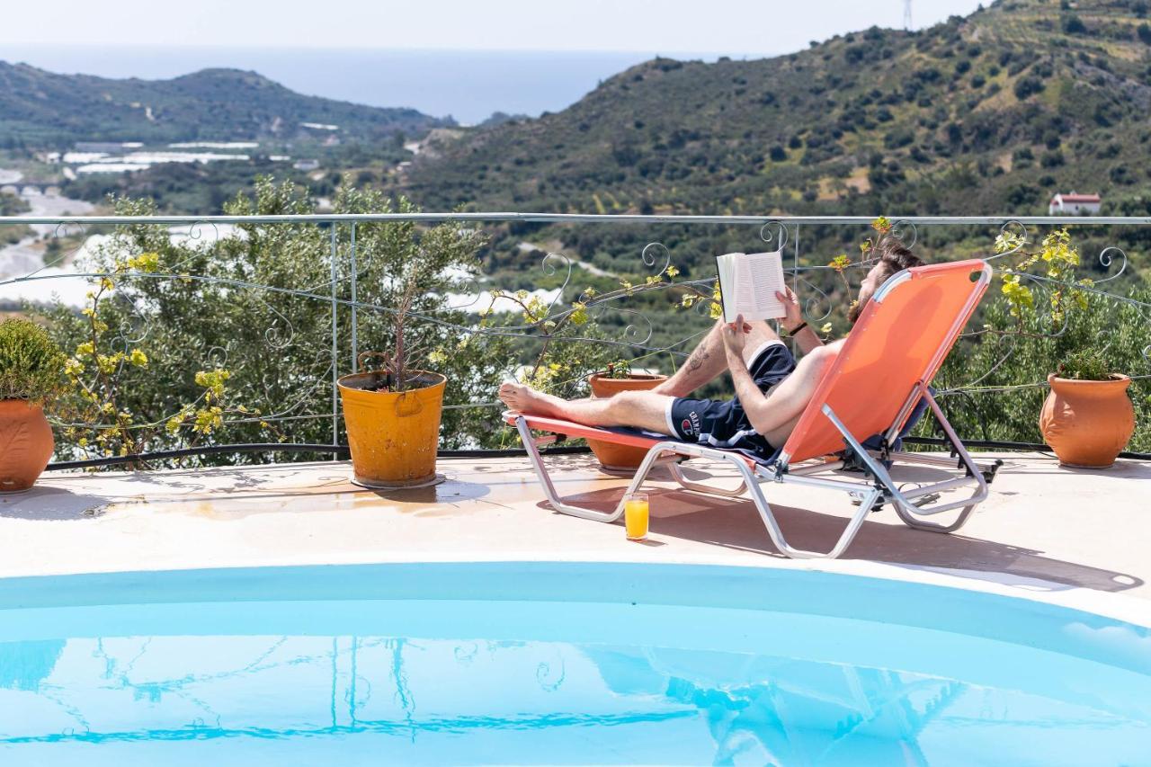 Sarakinas Residences Holiday home