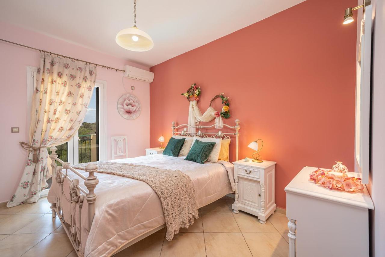 Villa Stunning Tranquil Villa With Private Pool *