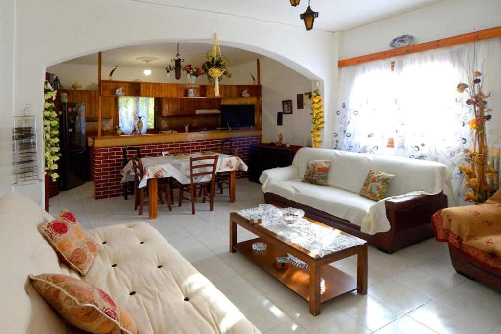 Flora's Garden House - Close To Holiday home *