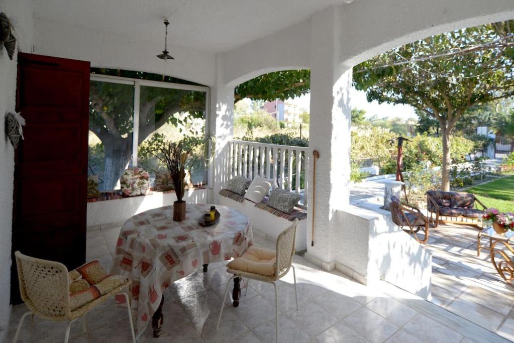 Flora's Garden House - Close To Holiday home *