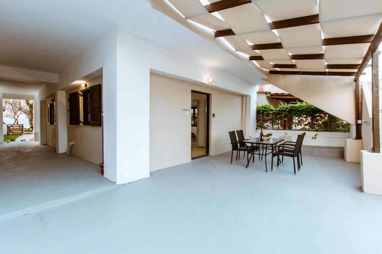 Apartment Coastal 1 *